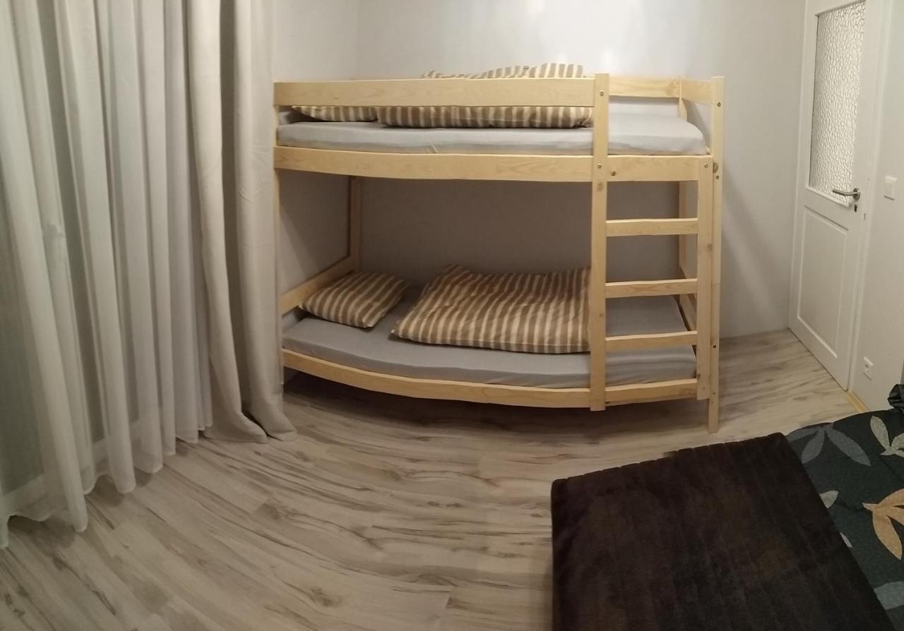 מוז'ינה Kwatera U Somsiada -Apartament מראה חיצוני תמונה